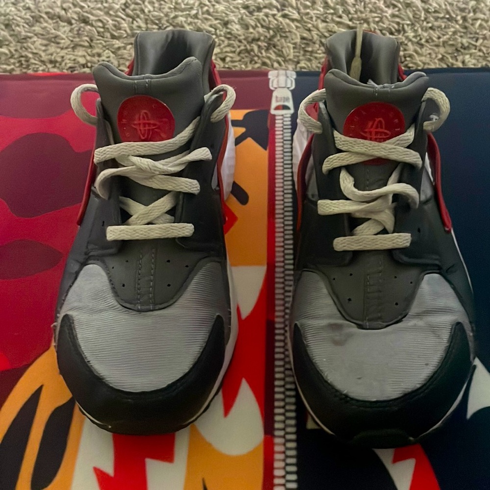 Nikes huaraches